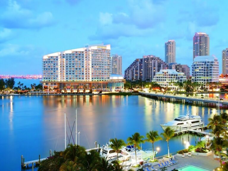 Nos croisières Equinox